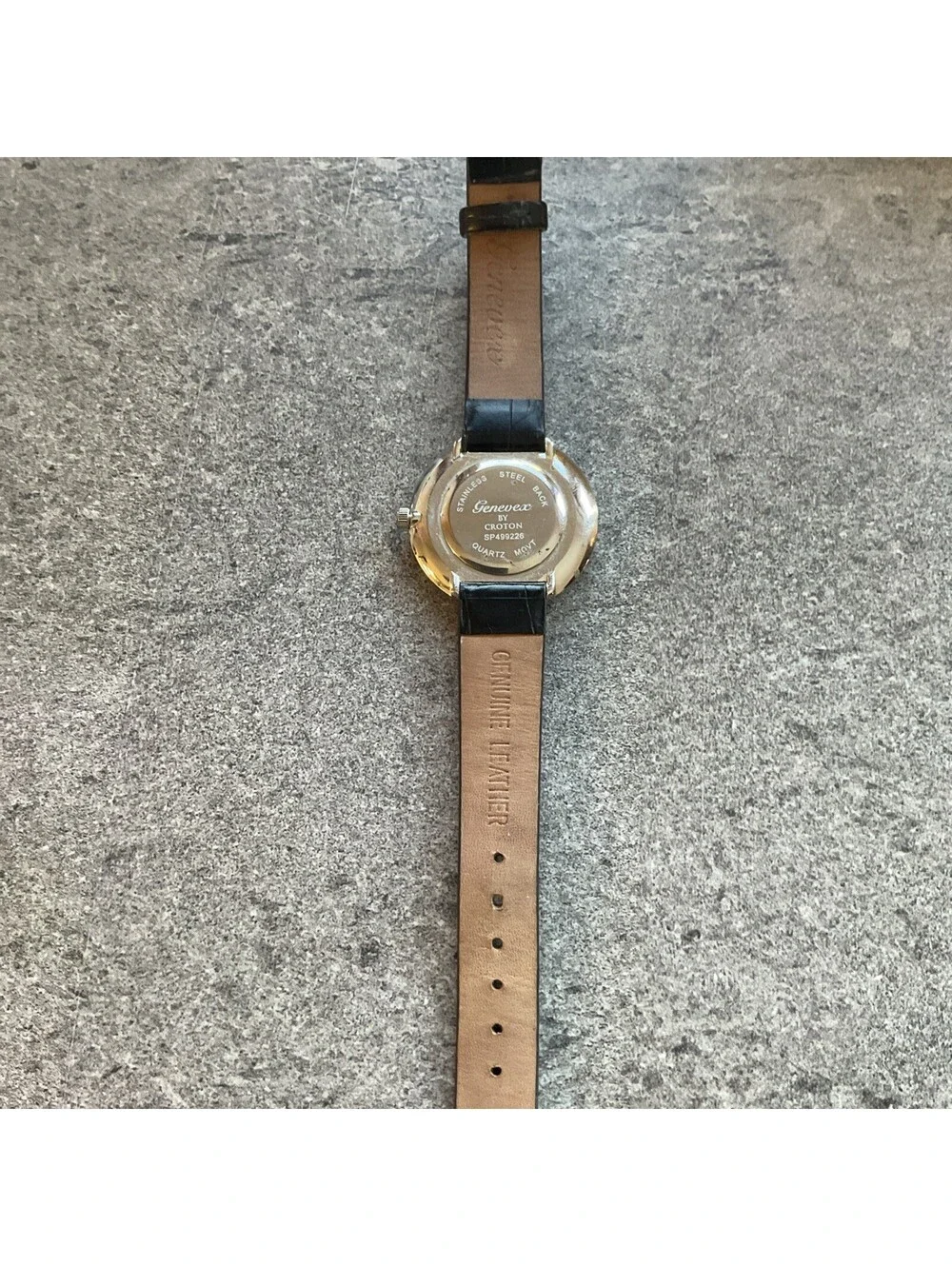Beautiful Croton Womens Watch 36mm Silver Tone Case W/Crystal Accents A20